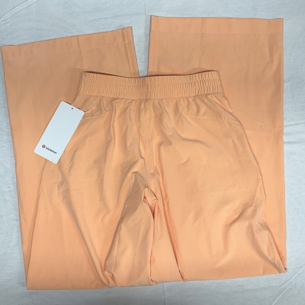 NWT Lululemon Swift Wide-Leg Mid-Rise Pant - Picture 6 of 8